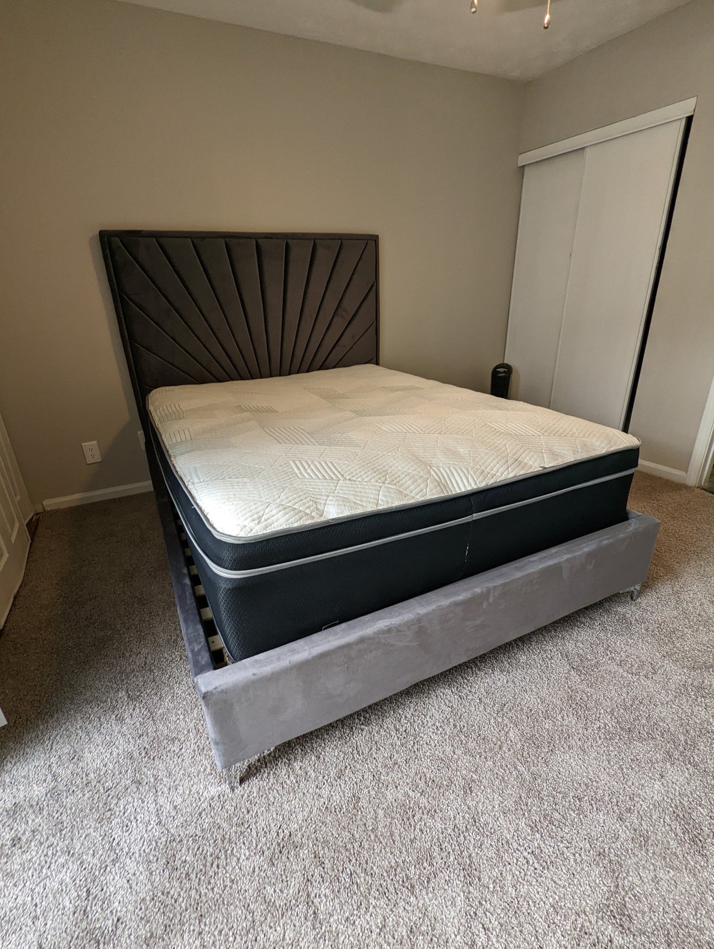 Eclipse Modern Velvet Platform Bed - LDH Furniture