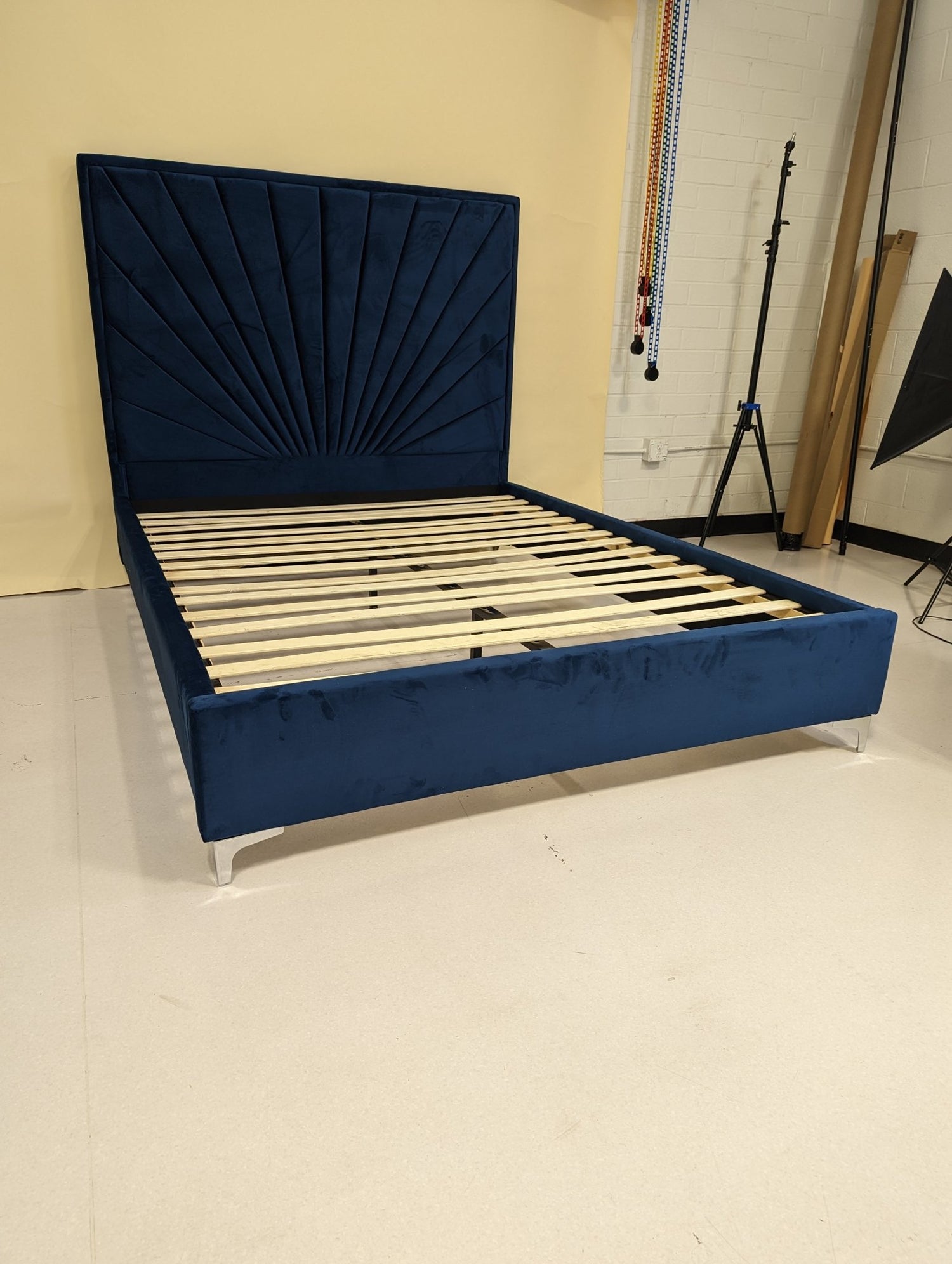 Eclipse Modern Velvet Platform Bed - LDH Furniture